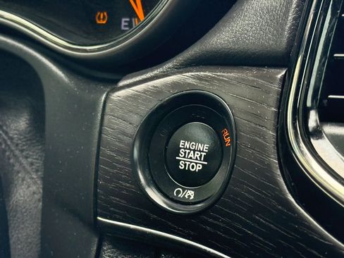 Used 2020 Jeep Grand Cherokee High Altitude AWD/4WD image 41