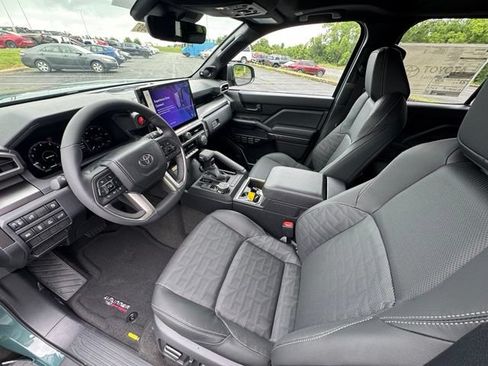 New 2026 Toyota 4Runner TRD Off-Road Premium AWD/4WD image 17