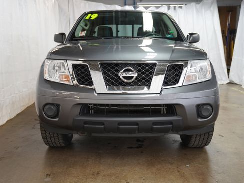 Used 2019 Nissan Frontier SV AWD/4WD image 11