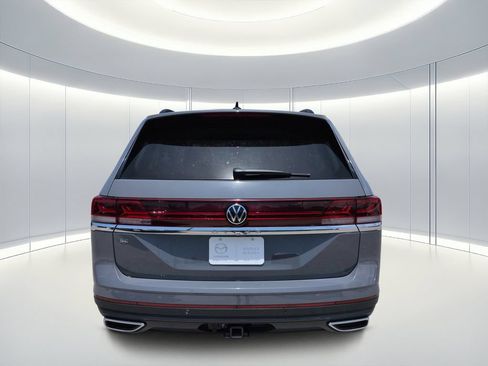 Used 2026 Volkswagen Atlas SE FWD image 5
