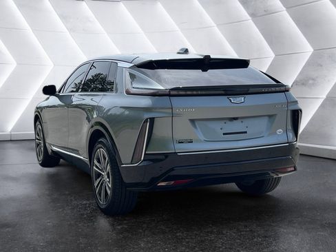 Used 2024 Cadillac Lyriq Luxury AWD/4WD image 21