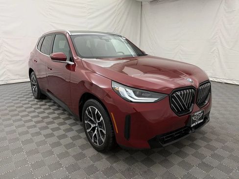 Used 2025 BMW X3 xDrive30i w/ Premium Package AWD/4WD image 3