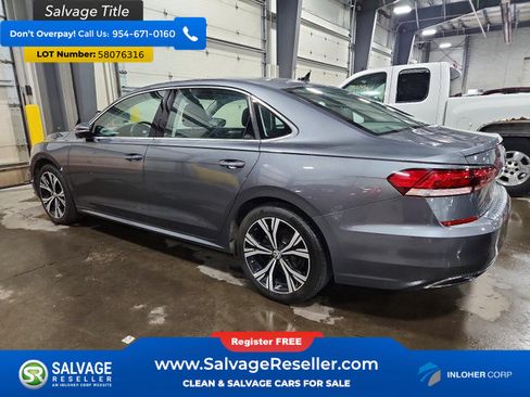 Used 2022 Volkswagen Passat 2.0T SE FWD image 3