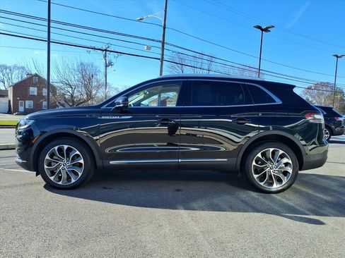 Certified 2022 Lincoln Nautilus Reserve w/ Equipment Group 201A image 5