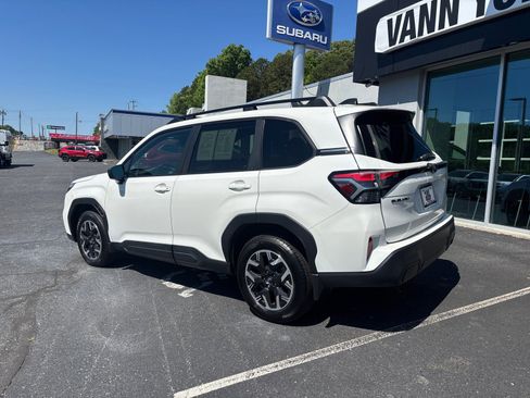 Certified 2026 Subaru Forester Premium AWD/4WD image 2