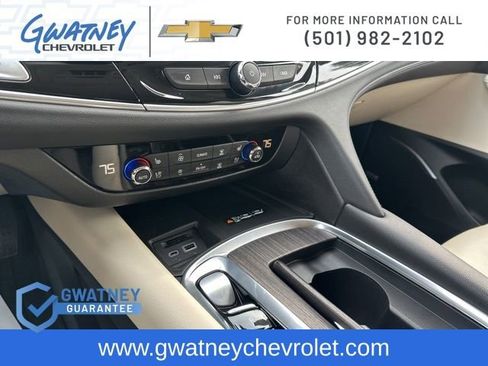 Used 2022 Buick Enclave Avenir w/ Avenir Technology Package image 19
