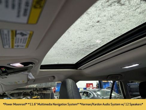 Used 2023 Subaru Outback Touring image 5