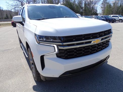 Used 2023 Chevrolet Tahoe LT image 3