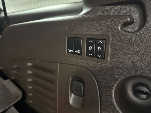 Used 2019 GMC Yukon XL Denali w/ Denali Ultimate Package image 34