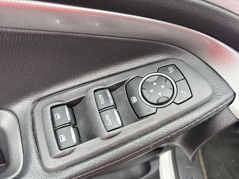 Used 2015 Ford Explorer XLT w/ Equipment Group 202A AWD/4WD image 13