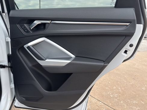 Used 2021 Audi Q3 2.0T Premium w/ Convenience Package image 24