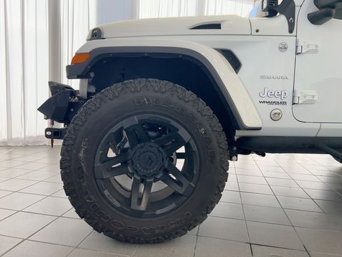 Used 2021 Jeep Wrangler Unlimited Sahara image 12
