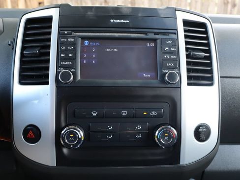 Used 2013 Nissan Xterra PRO-4X w/ Pro-4x Leather Pkg AWD/4WD image 34