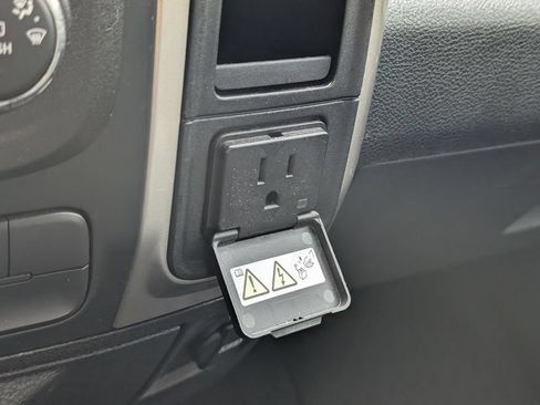 Used 2016 RAM 1500 Big Horn AWD/4WD image 15
