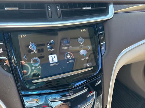 Used 2016 Cadillac XTS Premium image 20