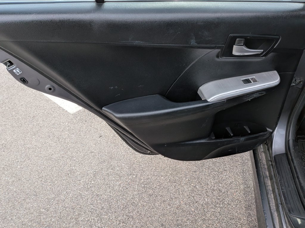 Used 2012 Toyota Camry SE FWD image 21