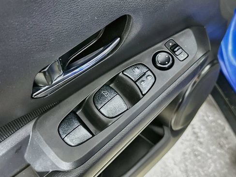 Used 2022 Nissan Kicks SV FWD image 21