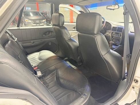 Used 1997 Oldsmobile Cutlass Supreme SL image 33