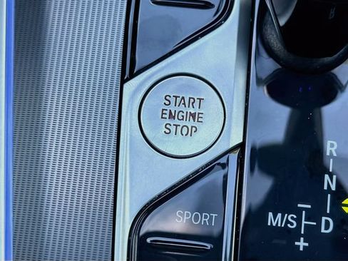 Used 2022 BMW X5 sDrive40i w/ Premium Package RWD image 37
