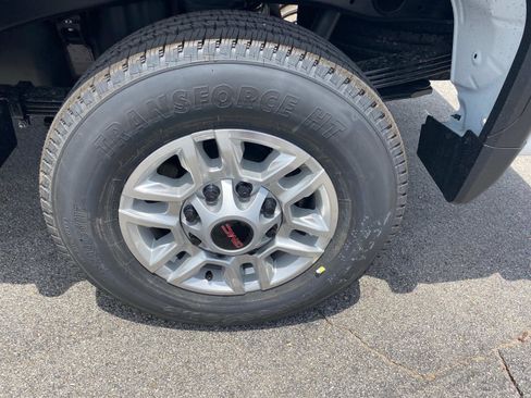 New 2025 GMC Sierra 2500 Pro w/ Convenience Package image 10