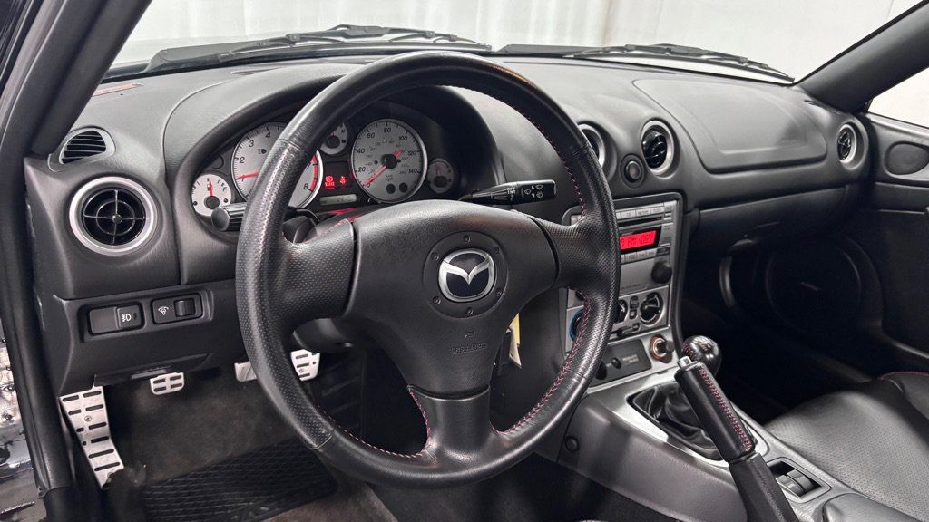 Used 2005 MAZDA MX-5 Miata MAZDASPEED RWD image 17