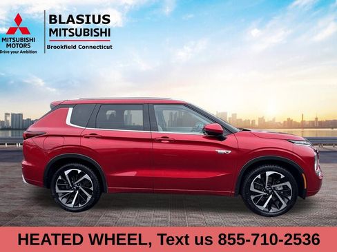 Used 2023 Mitsubishi Outlander SEL image 9