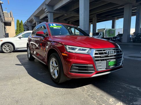 Used 2018 Audi Q5 2.0T Premium Plus w/ Premium Plus Package AWD/4WD image 3