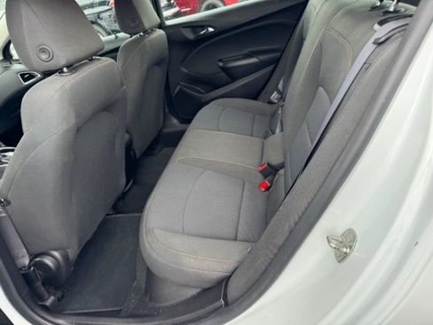 Used 2017 Chevrolet Cruze LS FWD image 14