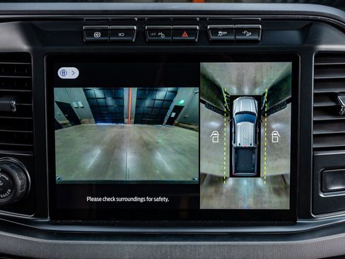 Used 2024 Ford F250 Platinum image 25