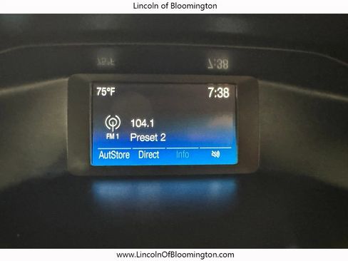 Used 2018 Ford Focus SE w/ Cold Weather Package FWD image 19