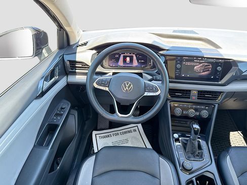 Used 2022 Volkswagen Taos SEL AWD/4WD image 16