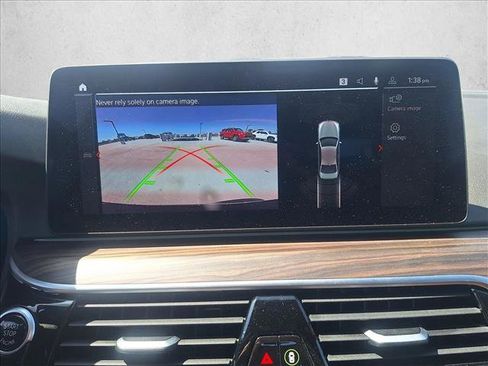 Used 2023 BMW 530i RWD image 13