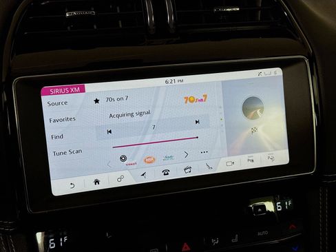 Used 2019 Jaguar F-PACE S image 16