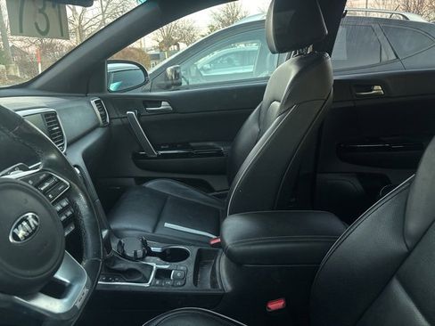 Used 2021 Kia Sportage SX image 2