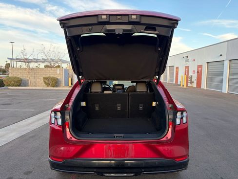 Used 2021 Ford Mustang Mach-E Premium image 9