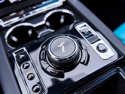 Used 2025 Rolls-Royce Cullinan AWD/4WD image 77