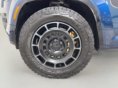 Used 2026 Land Rover Defender 110 OCTA AWD/4WD image 34