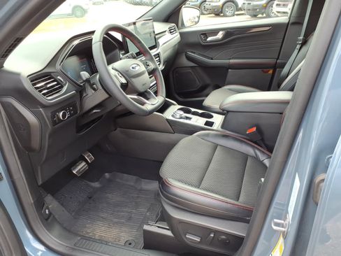 Used 2023 Ford Escape ST-Line w/ Tech Pack #1 image 13