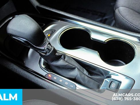 Used 2025 Chevrolet Malibu LT FWD image 35