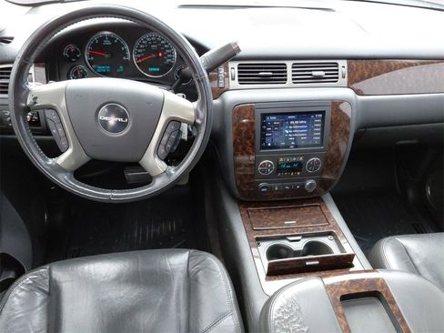 Used 2011 GMC Sierra 1500 Denali image 12