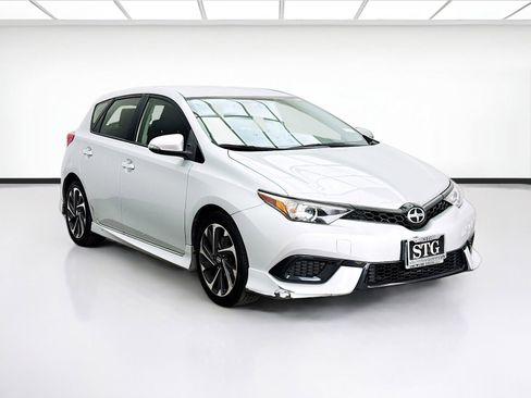 Used 2016 Scion iM FWD image 3
