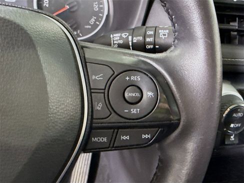 Certified 2022 Toyota RAV4 XLE image 23