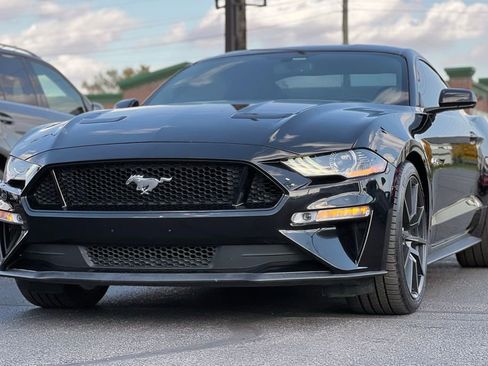 Used 2018 Ford Mustang GT image 13