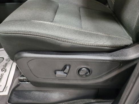 Used 2019 RAM 1500 Big Horn AWD/4WD image 17