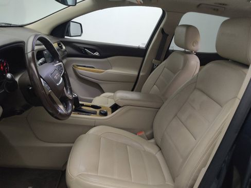 Used 2019 GMC Acadia Denali w/ Technology Package FWD image 17