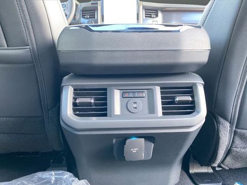 New 2025 Ford F150 Lightning Lariat image 31