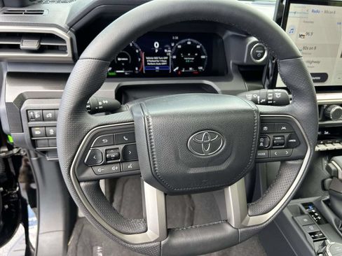 New 2026 Toyota 4Runner Limited AWD/4WD image 19