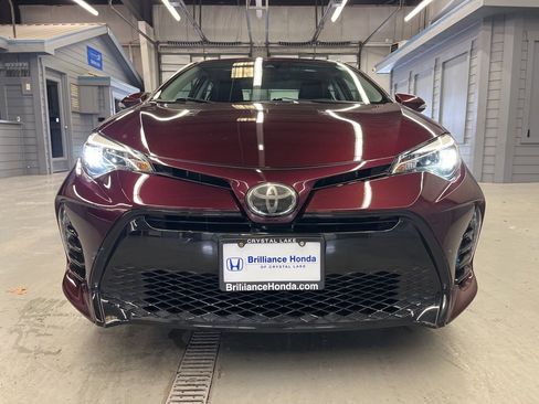 Used 2017 Toyota Corolla SE image 2