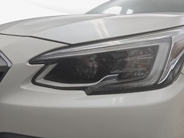 Used 2020 Subaru Outback Touring XT AWD/4WD image 32