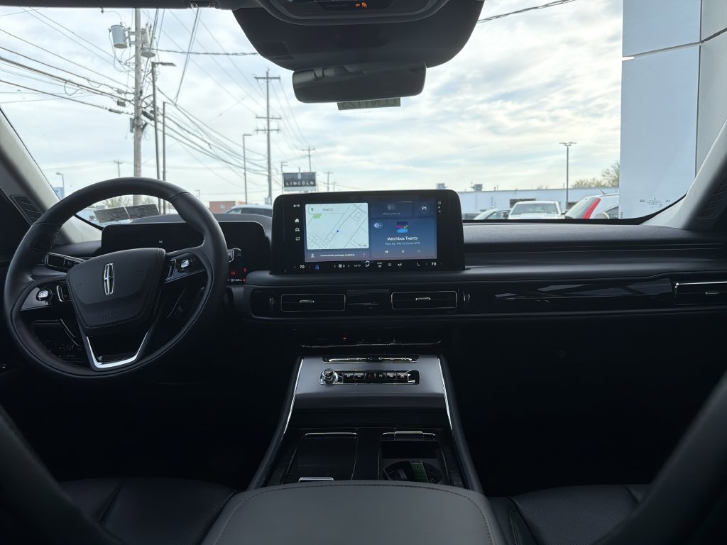 New 2026 Lincoln Aviator AWD w/ Jet Appearance Package image 10